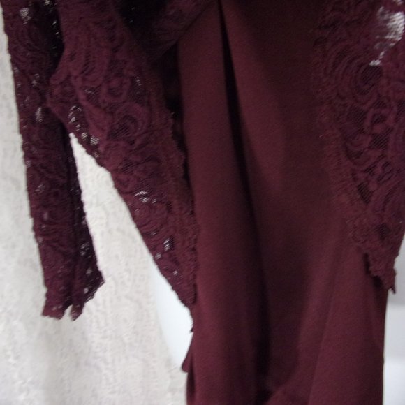 Wine Lace Top Blouse and Cami Set Size M NWT - Picture 5 of 5